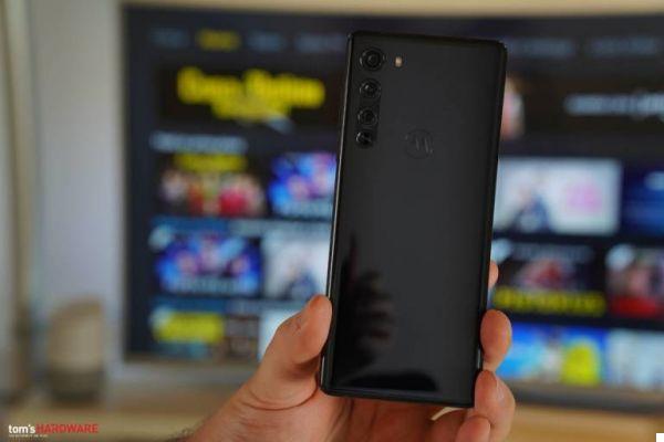 Revisión de Motorola Edge: regreso al futuro