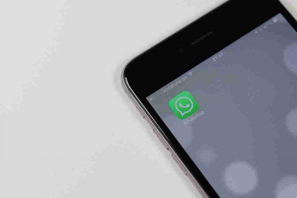 How to add a contact on Whatsapp