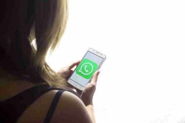 How to empty or delete all Whatsapp chats