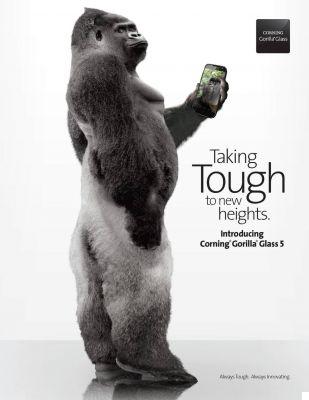 Gorilla Glass Victus, glass resistant to breakage up to 2 meters