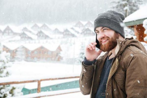 E se o telefone congelar de frio? Está coberto pela garantia?