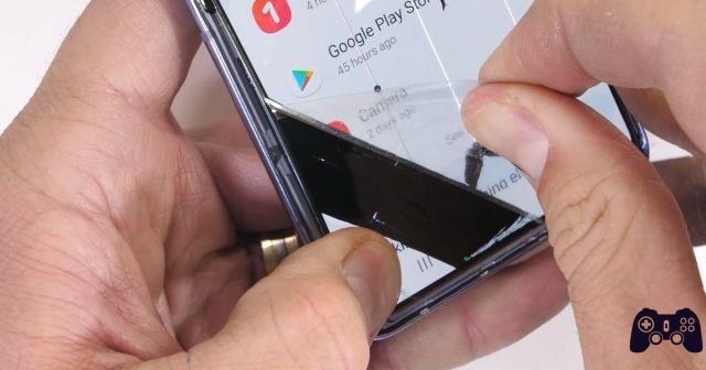 Galaxy Z Flip: ¿la pantalla es de vidrio o de plástico? La respuesta de Samsung
